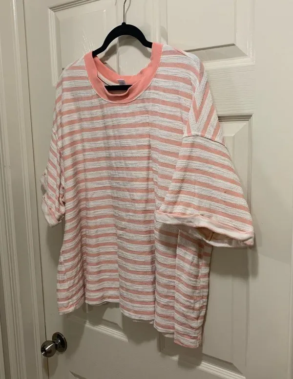 Old Navy short sleeve coral stripe textured shirt size 3X - Image 3