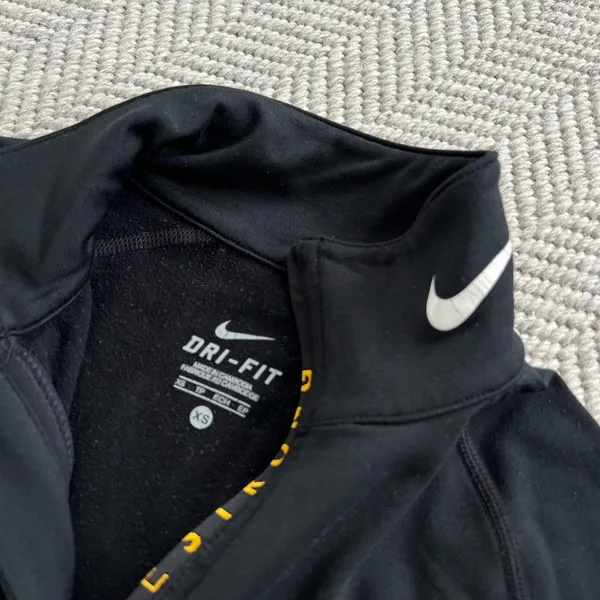 Nike sweatshirt - Image 3