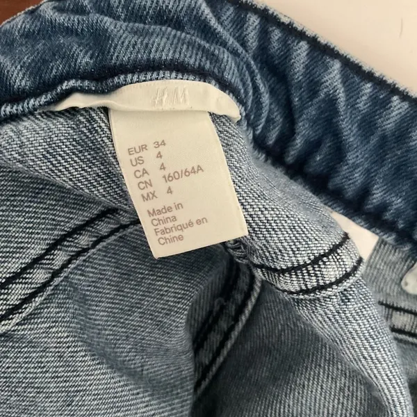 H&M Women Denim Mini Skirt Button Front Medium Wash Blue Size 4 - Image 5