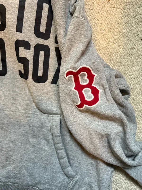 47 Brand Boston Red Sox Sweatshirt - Image 3