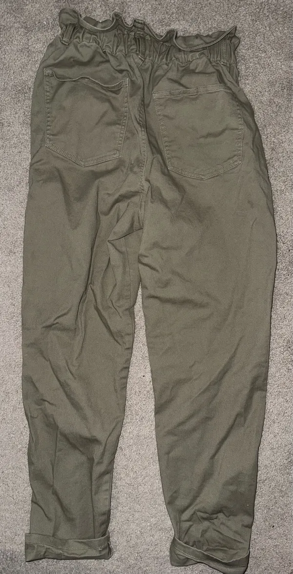 Olive Paperbag Waist Trousers – Casual Chic Pants – Size M - Image 4