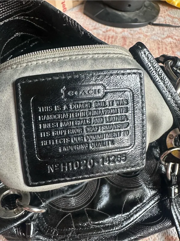 Y2K vintage coach Alex stitched patent leather tote black - Image 6