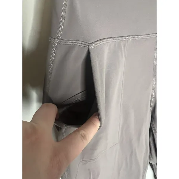 Lululemon Women's 6 Align Jogger Purple Lilac‎ Grey Athleizure Pants - Image 5