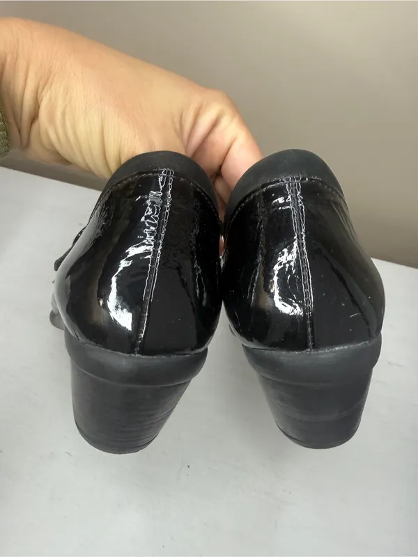 Naot Women's Trendy Patent Leather Shoes 40 US 9 Strappy Black Heels Mary Jane - Image 9