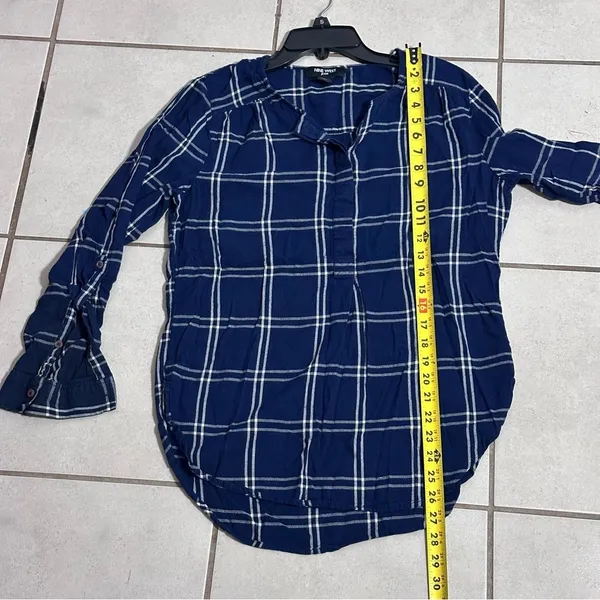 Nine West‎ Jeans Women Blue Plaid Button Up Blouse size Small. - Image 8