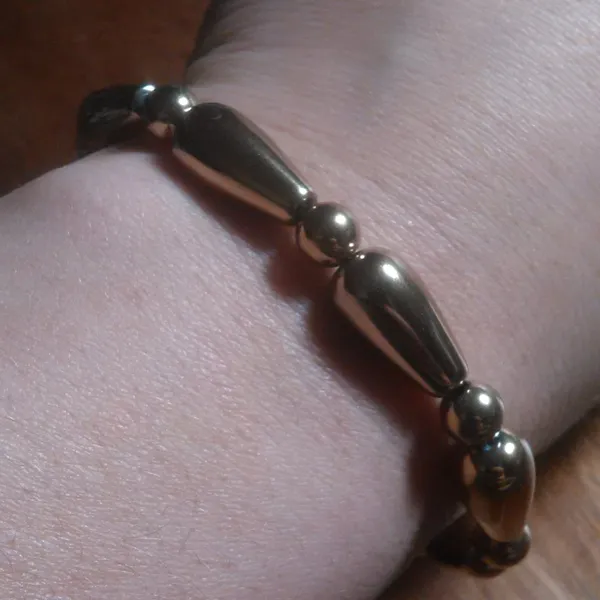 Golden Color Hematite Beaded Stretch Bracelet - Image 11