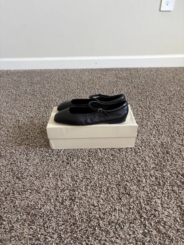 Tony Bianco BAMBI flats in BLACK VENICE, size 5.5 - Image 7