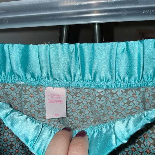 Victoria's Secret Aqua and White Patterned Shorts - Image 2