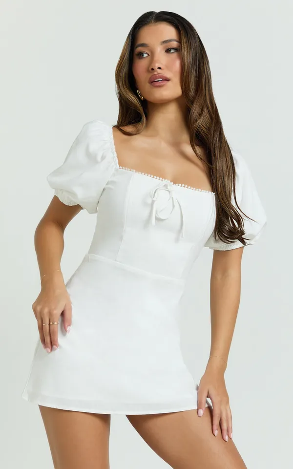 New Showpo Jules Mini Puff Sleeve Square Neck Fit & Flare Dress Size Small - Image 3