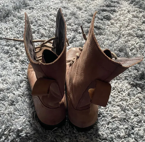 Born Brown Leather Boots Size 8 - Image 8