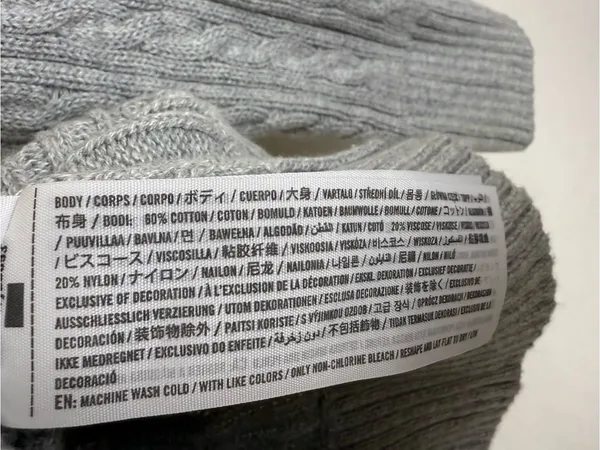 Hollister fitted cable knit V-neck sweater in light gray - Image 6