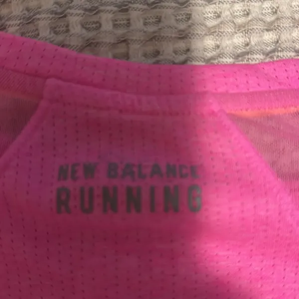 New Balance women’s running shirt. Size medium - Image 5
