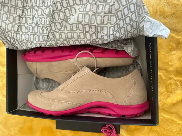Brand New! Rockport Walkability Oxford | Women's 7.5 - Image 2