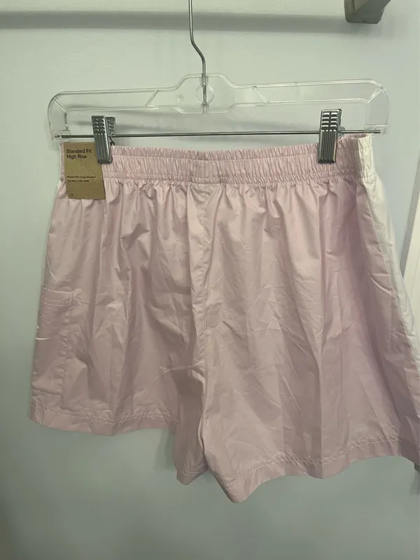 Nike Standard Fit Shorts - Image 2