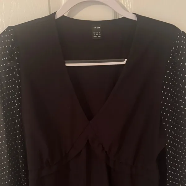 SHEIN Black Blouse with Polka Dot Sleeves - Image 3