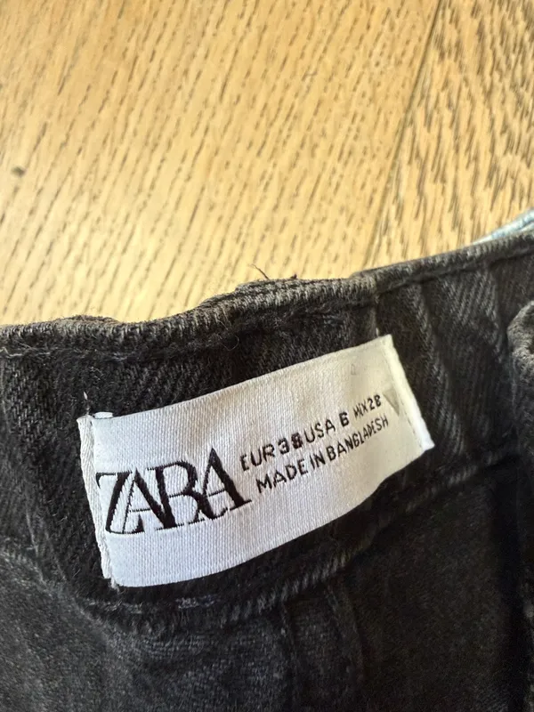 Trio of Zara Denim shorts - Image 4