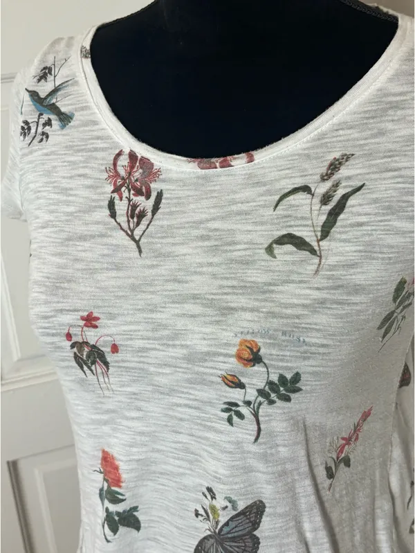 Lucky Brand Tee Shirt Flowers - Image 3