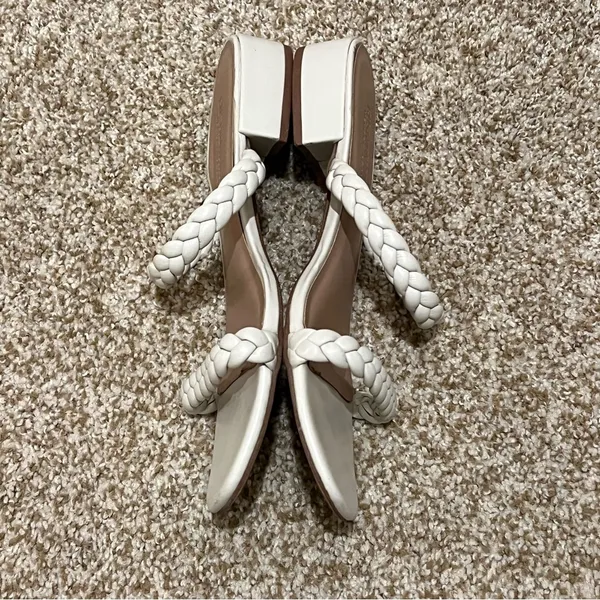 Cushionaire Neptune Off-White Braided Sandals Size 9 - Image 4
