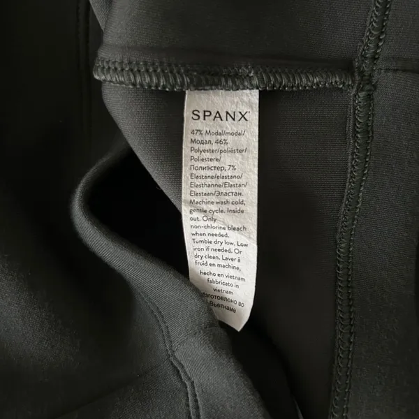 Spanx AirEssentials Long Sleeve Cropped Crew Green Gray Modal Blend Top Medium - Image 4