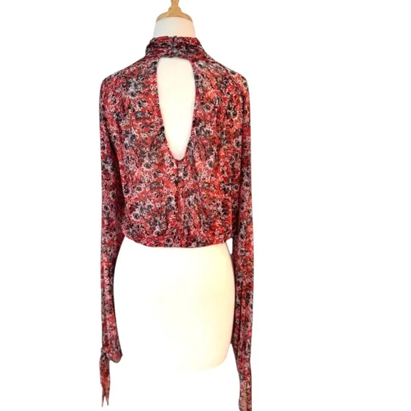 Free People All Dolled Up Top Red Combo Open Back Sheer Tie Cuffs Size Medium - Image 5
