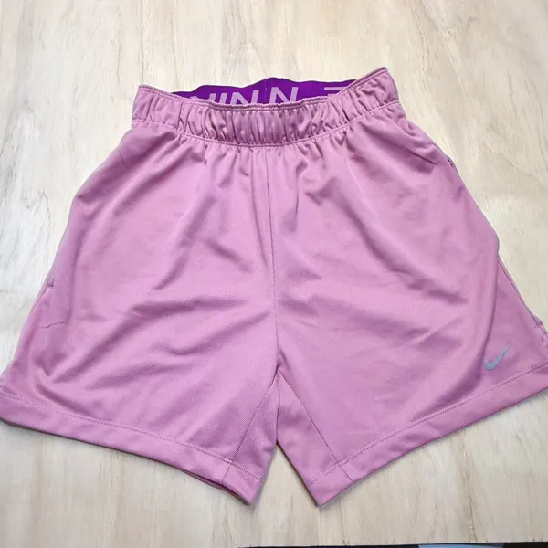 NEW Nike Attack Womens Size XS Dri-FIT Fitness Mid-Rise 5"‎ Unlined Shorts Pink - Image 6