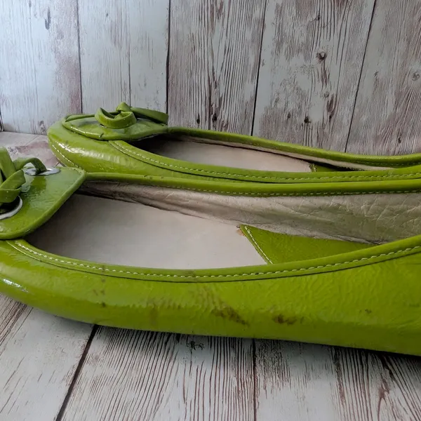 Michael Kors Flats - Green Flats Size 6.5 M - Leather Upper - Cosmetic Issues - Image 4