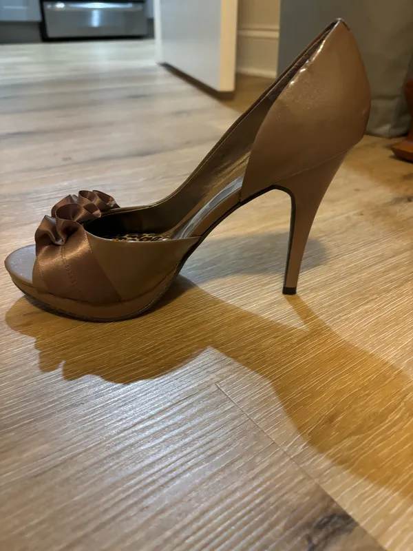 Carlos Heels by Carlos Santana - Image 2