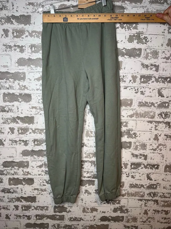 John galt | women brandy Melville sage green sweatpants joggers - Image 7