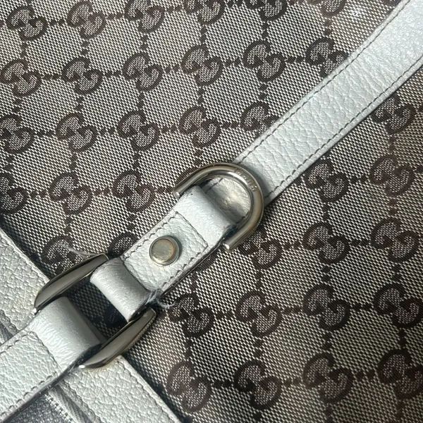 Gucci Abbey Monogram Tote Bag in Tan/Creme - Image 4