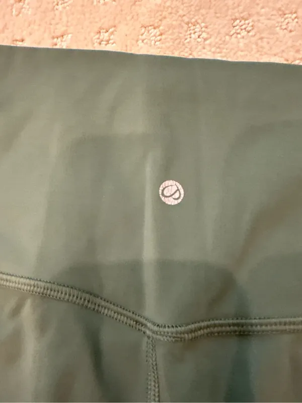 CRZ YOGA 7/8 High Rise Leggings Large Sage Green Cropped - Image 4