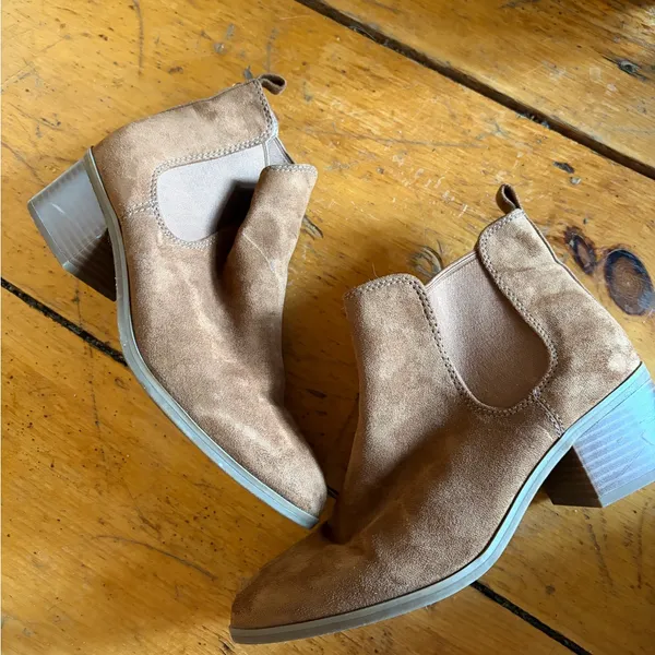 A New Day Ellie Cognac Bootie size 7 - Image 2