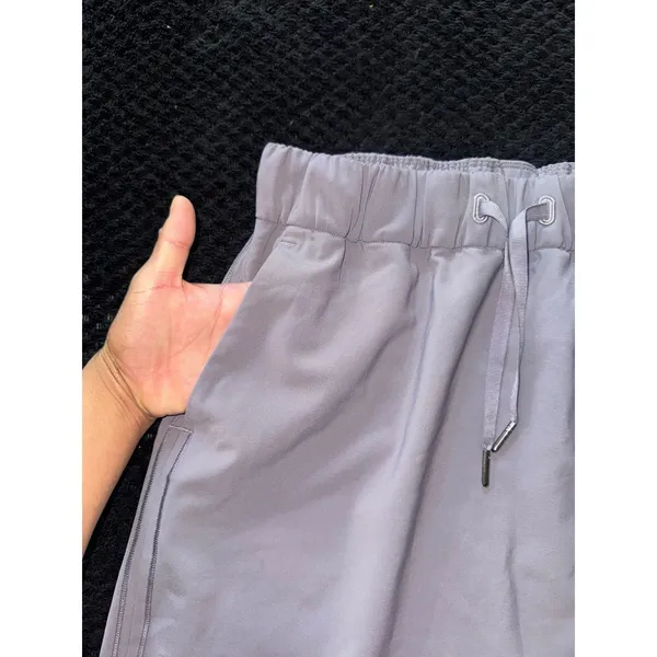 Lululemon Womens On‎ The Fly Skirt Purple Travel Commute Curved Hem Sz 6 - Image 5