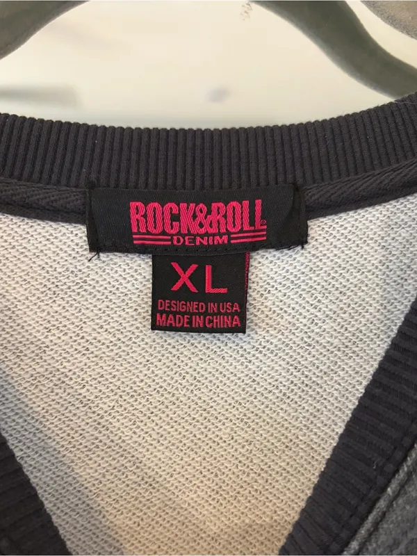 Rock & Roll Denim Women's Scenery Border Sweatshirt with Cowgirl riding size XL - Image 2