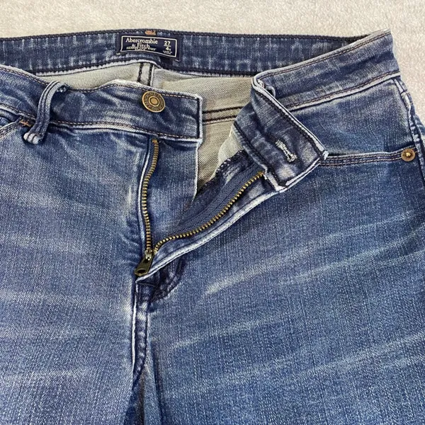 Abercrombie & Fitch Harper Low Rise Ankle Women's Size 27/4s Blue‎ Raw Hem EUC - Image 4
