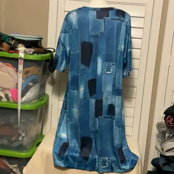 Blue Abstract Midi Dress - Image 4
