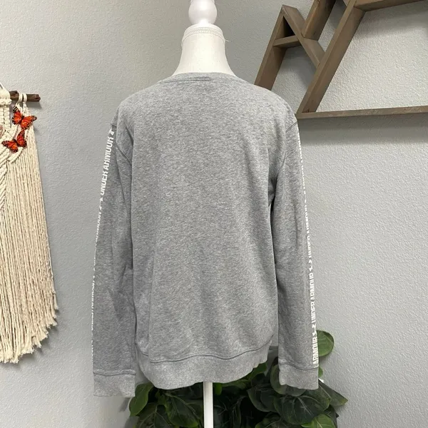UNDER ARMOUR GREY PULLOVER SWEATSHIRT SPELL OUT GYM ACTIVEWEAR WORKOUT GORPCORE - Image 4