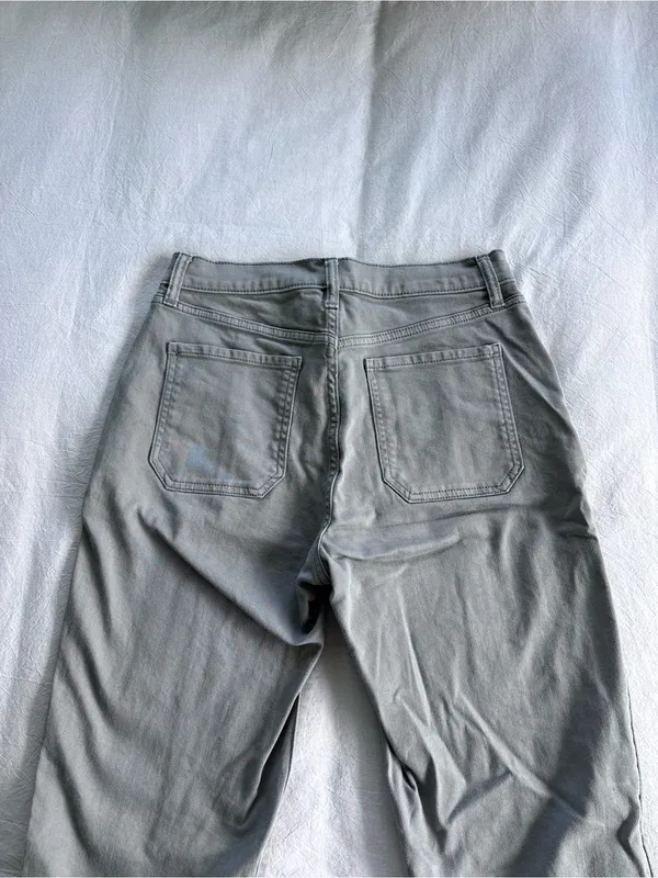Old Navy High-rise Denim Utility Jean - Image 3