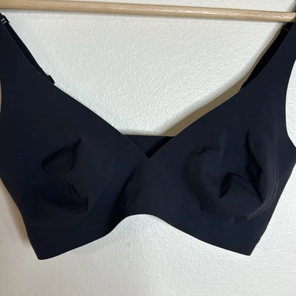 Skims Women's Fits Everybody Unlined Triangle Bra Black‎ Small NWOT - Image 2