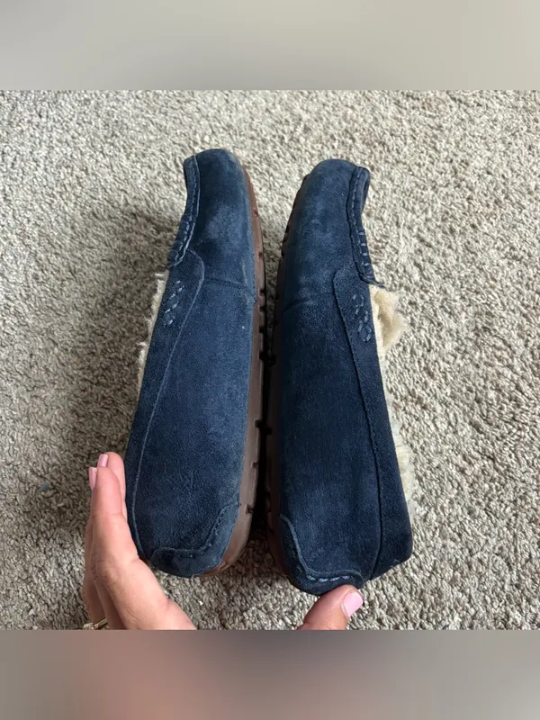 UGG Ansley Charm Loafers Slippers Navy Suede Shearling Size 8 - Image 9