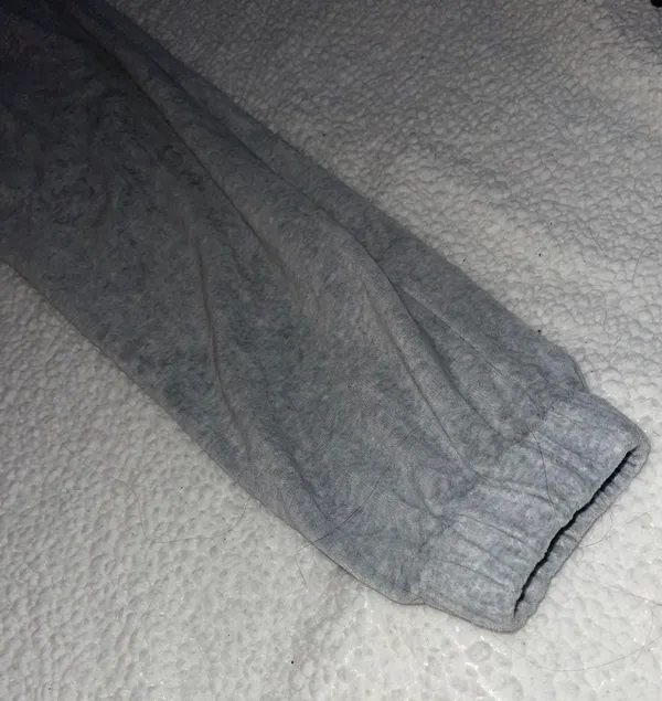 Gray - Image 3