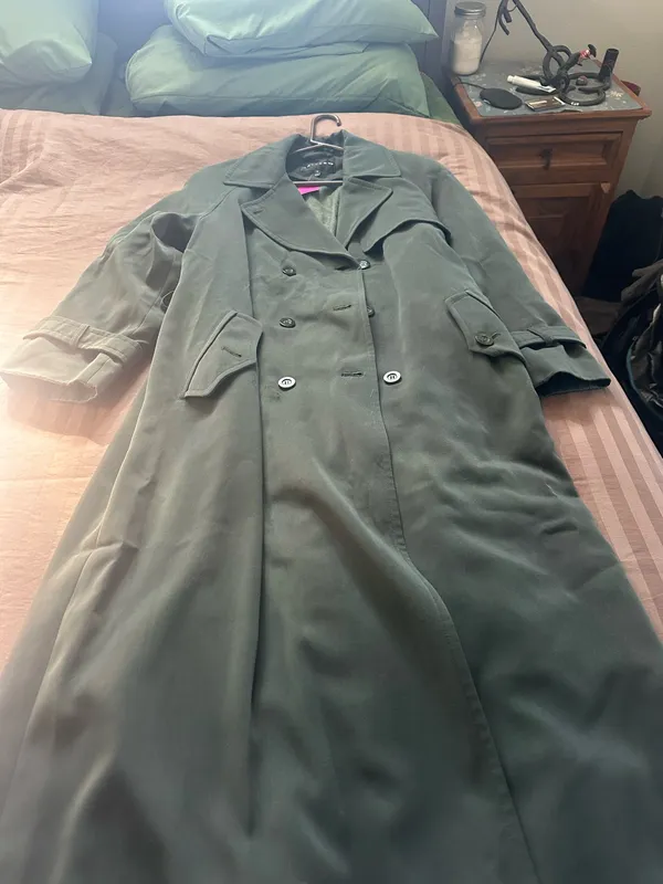 Gallery Women’s dress coat - Image 4