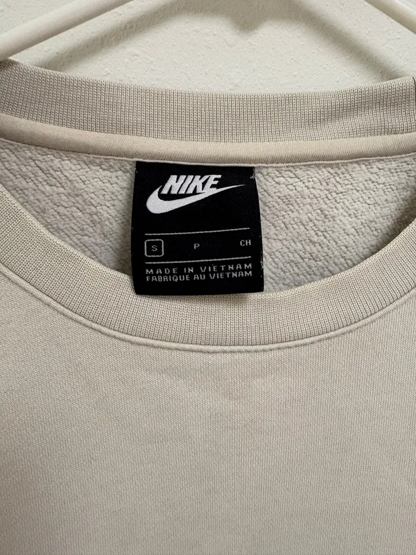 Nike Crewneck Sweatshirt - Image 2