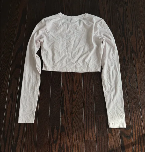 Aritzia TNA Pink Long Sleeve - Image 2