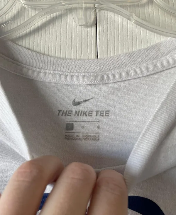 Nike Graphic Tee - Image 4