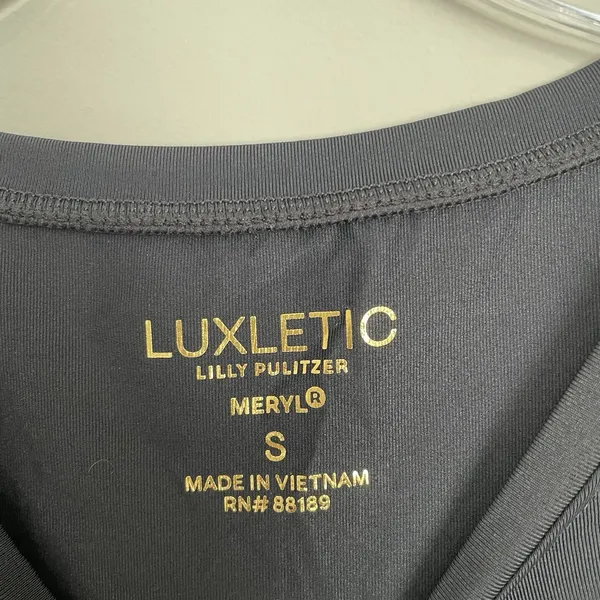 Lilly Pulitzer Size S Black Short Sleeve Luxletic Shirt Workout Athletic Meryl - Image 3