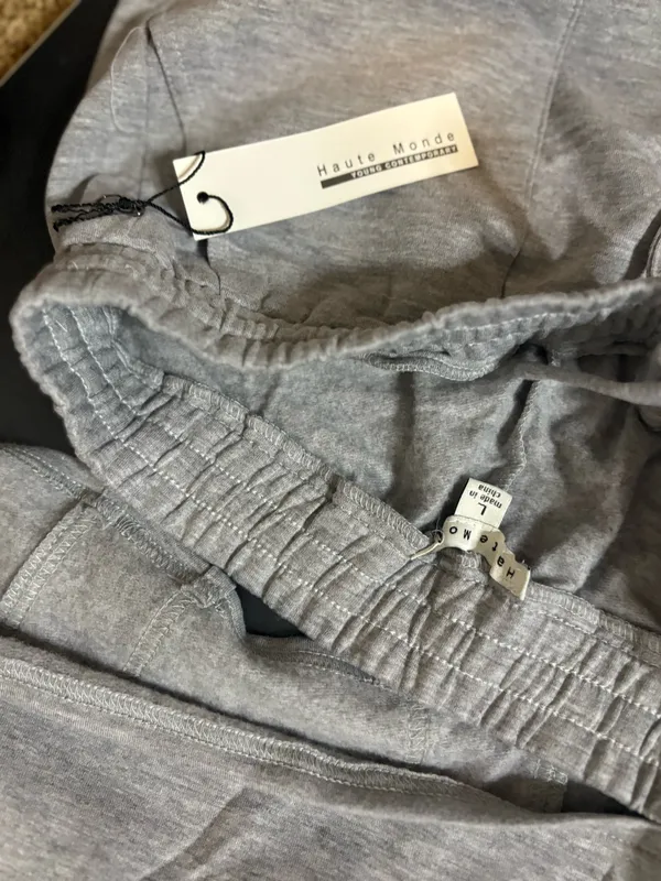 Grey 2-piece sweatpants and bra set - Image 6