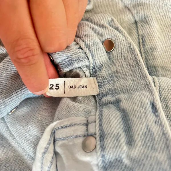 PacSun Dad Jeans Light Wash High-Waisted Women’s 25 - Image 5