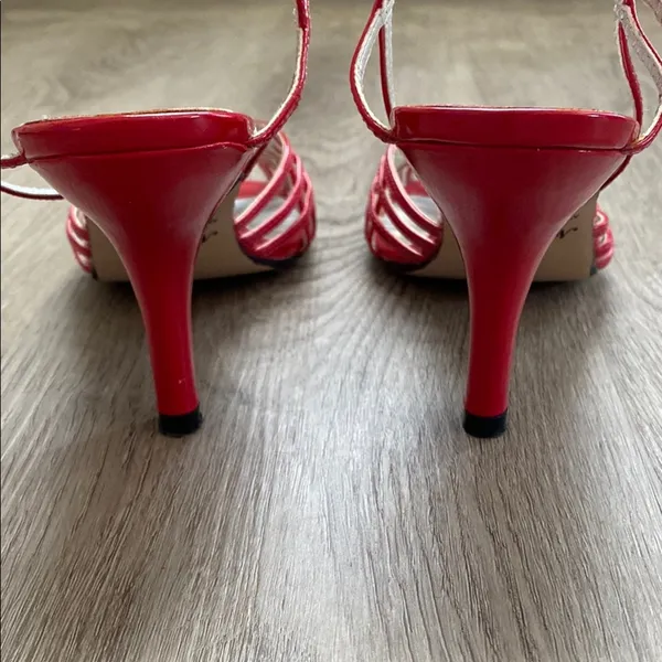 New York Transit Red Heels with Vintage Flair - Image 5
