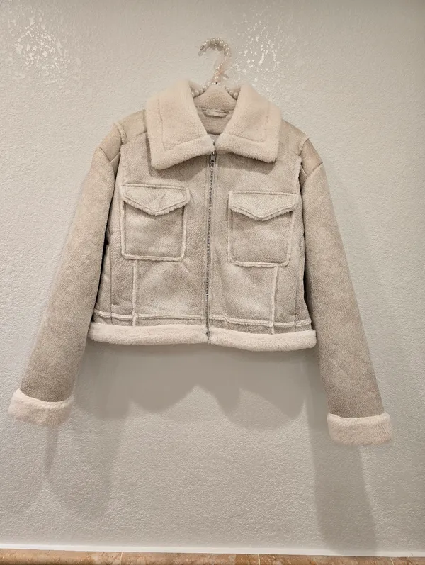Hollister Faux Shearling Jacket Cream Small - Image 2