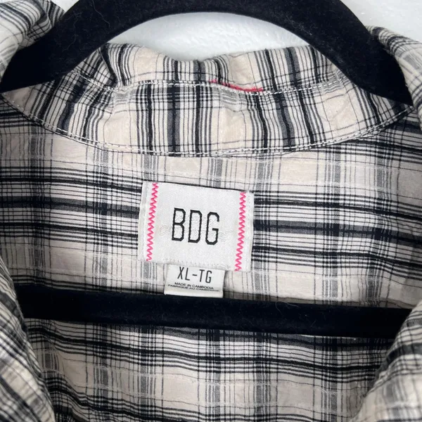 Urban Outfitter BDG Women's Oversized Plaid Button Up Sz XL - Image 2